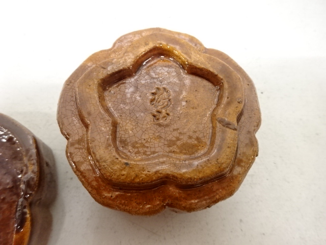  梅山造　桔梗　香合